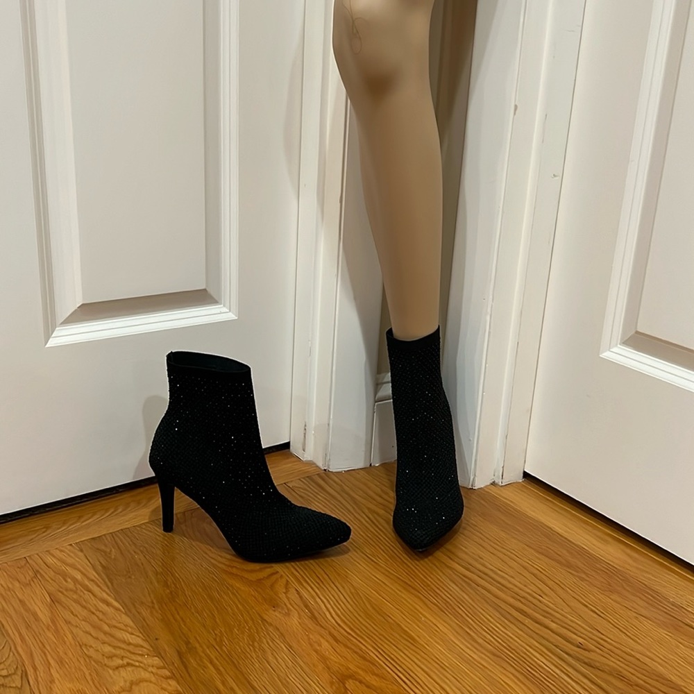 MIA, woman’s, black, size 8M, pullover booties. 3” heel. NWT.